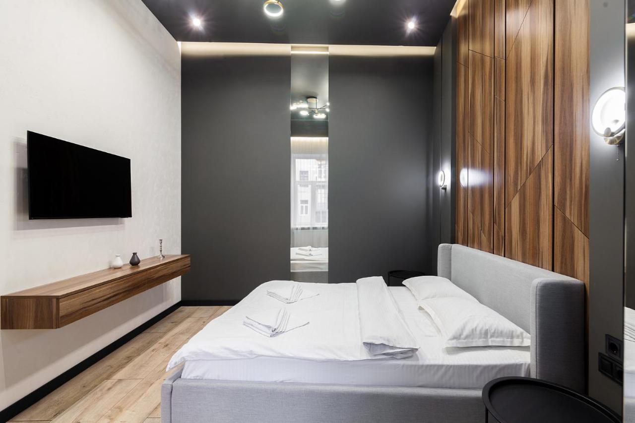 Royal Apartment On Leontovicha 7/2 ลวีฟ ภายนอก รูปภาพ